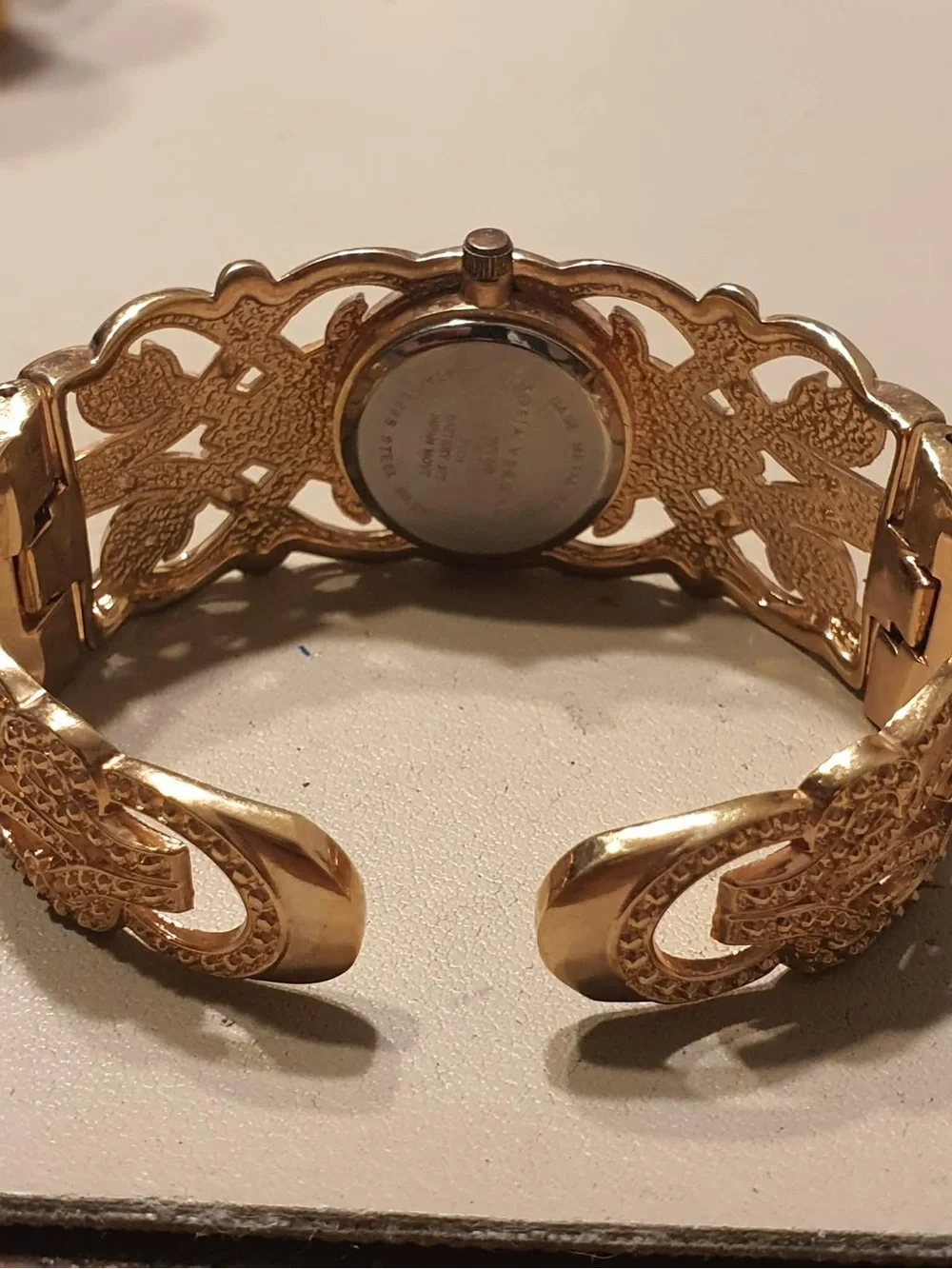 🦋10/$20🦋 Sofia Vergara Rose Gold/MOP Rhinestone Metal Women's Cuff Watch